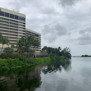 Meet your Posher, Janelle